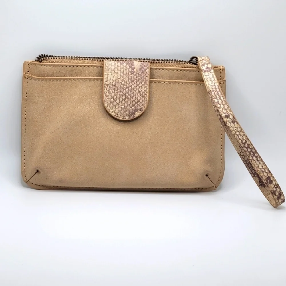Bundle Two (2) Universal Thread Wristlet Bags